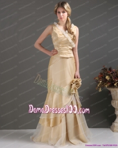 Champagne Long Dama Dresses with Ruffles and Hand Made Flower