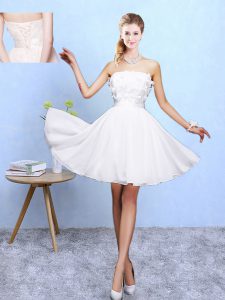 Fashionable Chiffon Sleeveless Knee Length Dama Dress for Quinceanera and Appliques