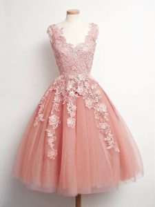 V-neck Sleeveless Quinceanera Court of Honor Dress Knee Length Lace Peach Tulle