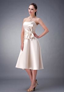 Champagne Tea-length Dama Dress For Quinceaneras with Big Bow