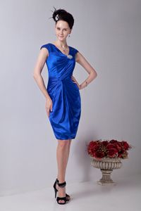 V-neck Knee-length Taffeta Dama Dress with Beading in Royal Blue