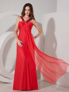 Red V-neck Chiffon Dama Dress For Quinceaneras with Beading