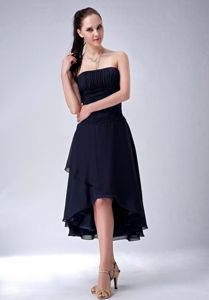 Strapless High-low Ruched Dama Quinceanera Dresses in Navy Blue