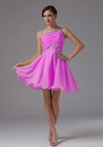 One Shoulder Short Beaded Pink Quince Dama Dresses with Ruche