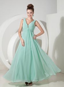 Empire V-neck Mint Color Prom Dresses For Dama with Beading
