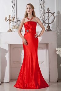 Bridesmaid Dama Dresses in Red Trumpet Strapless Floor-length