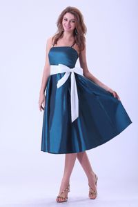 Tea-length Peacock Green Dama Gown with Straps and Bowknot