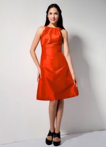 Red A-line Bateau Prom Dresses for Dama to Knee-length with Ruching