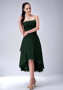 Dark Green Strapless Princess Quince Dama Dresses in High-low Design