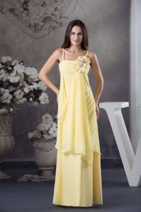 Spaghetti Straps Light Yellow Dresses for Damas with Handmade Flower