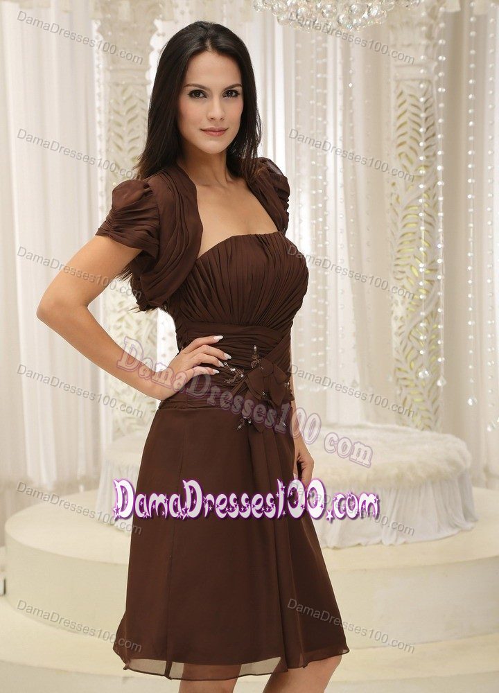 Modest Chiffon Strapless Ruched Brown Short Dress for Damas
