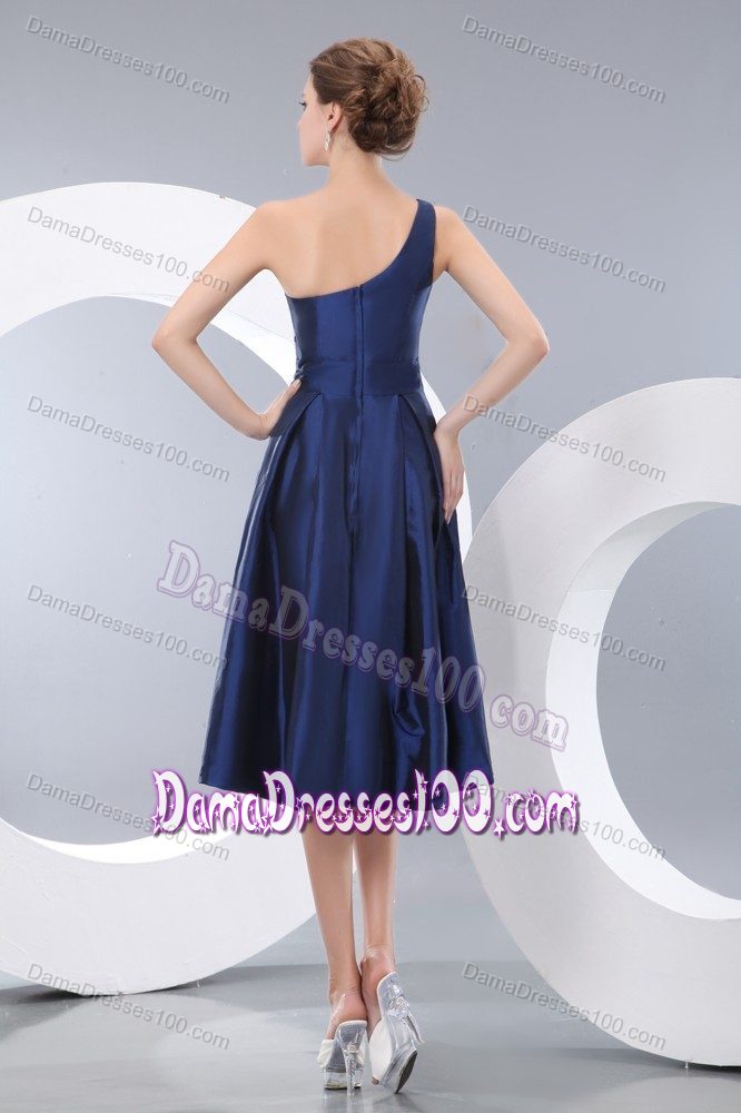 One Shoulder Ruched Royal Blue Quince Dama Dress with Flower