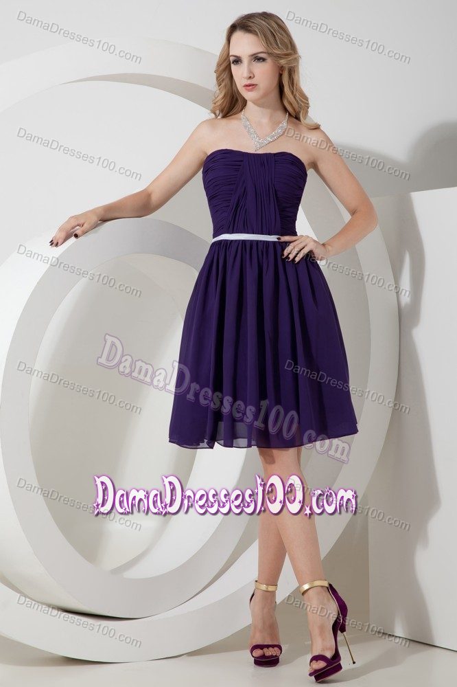 A-line Strapless Ruched Quince Dama Dresses in Purple Chiffon