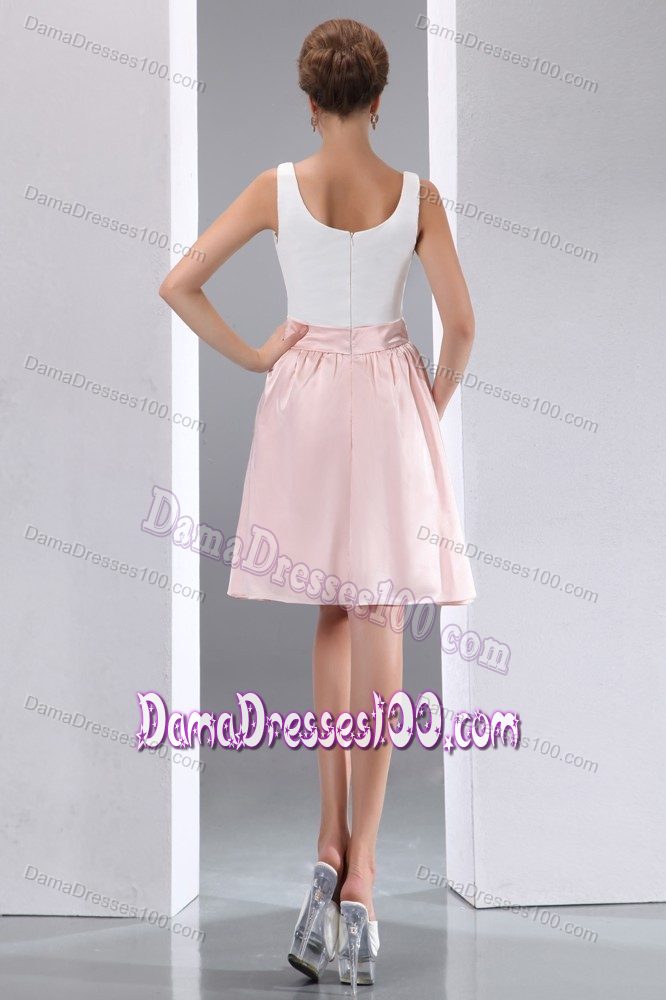 Scoop Short White and Pink Ruched Dama Dress For Quinceaneras