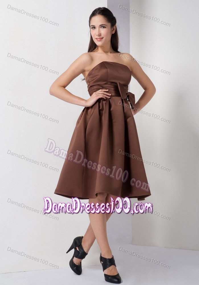 Brown Strapless A-line Knee-length Prom Dama Dress with Bow