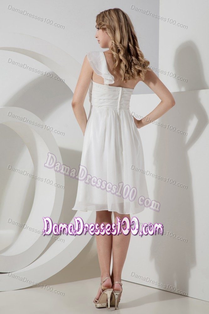 One Shoulder Ruches White Prom Dama Dress Knee-length Chiffon