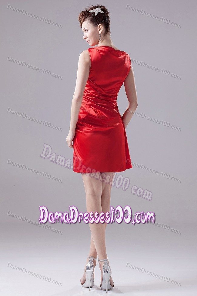 Red Bateau Mini-length Dama Dress for Quinceanera with Ruche