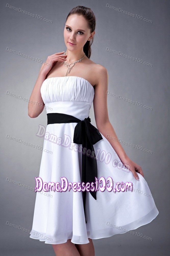 White Strapless A-line Knee-length Ruche Dama Dress with Sash