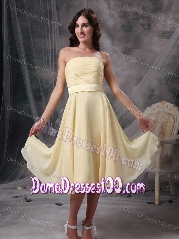 Light Yellow Strapless Empire Ruches Tea-length Dama Dress