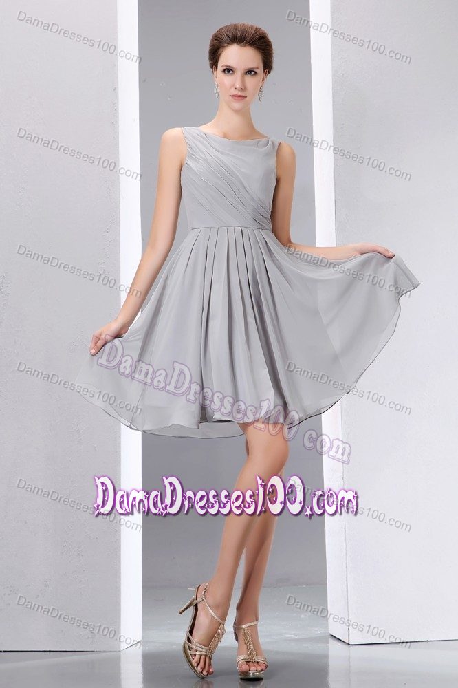 Scoop Knee-length Grey Chiffon Dama Quinces Dresses Ruched