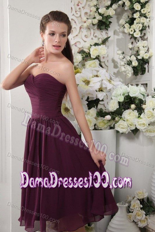 Tea-length Dark Purple Sweetheart Pleat Chiffon Dama Dress