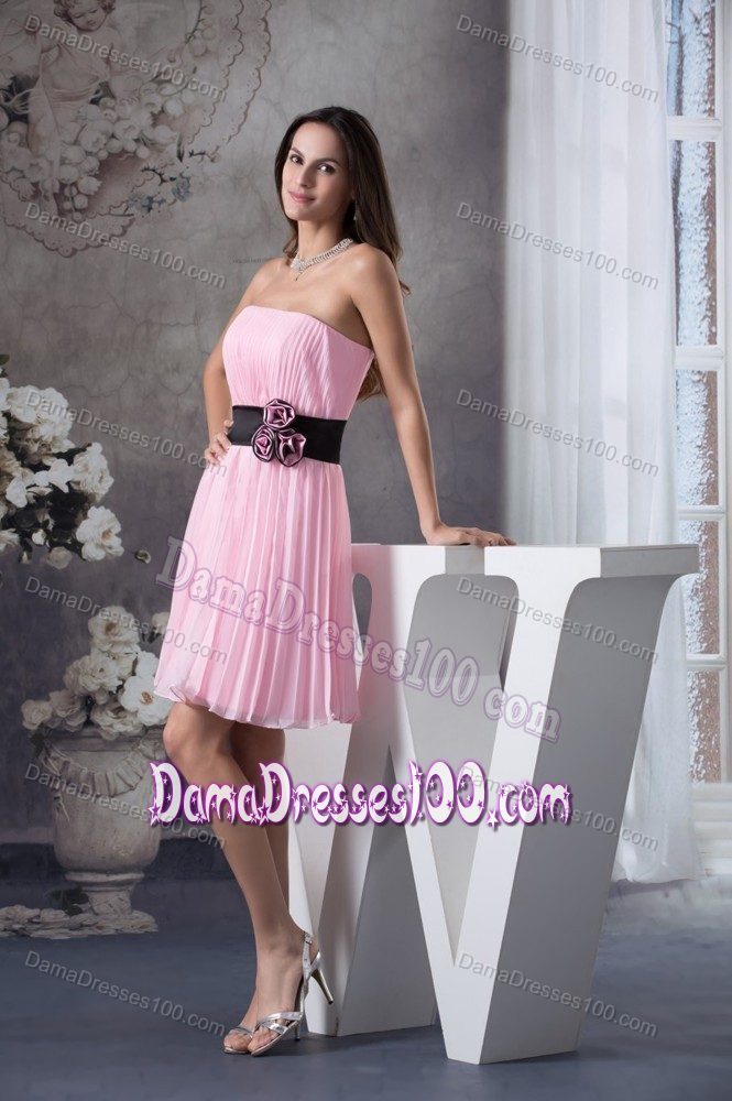 Pleating Sashed Pink Dress for Dama with Hand Made Flowers