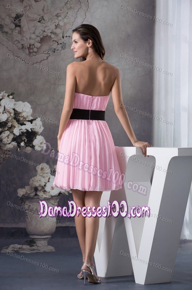 Pleating Sashed Pink Dress for Dama with Hand Made Flowers