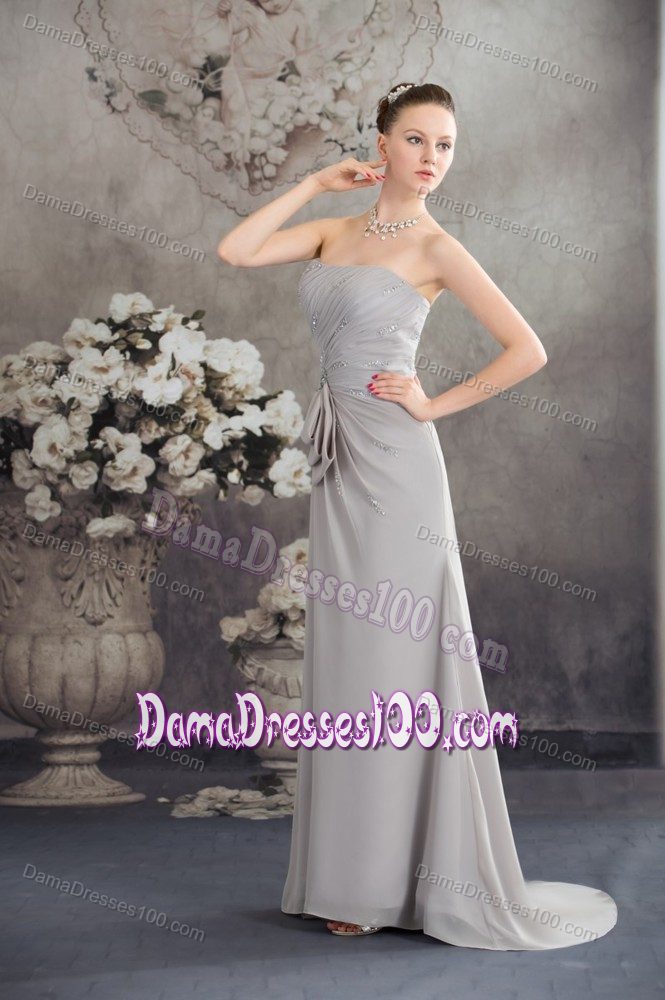 Beading Ruched Grey Dama Dress for Sweet 15 with Sweep Train