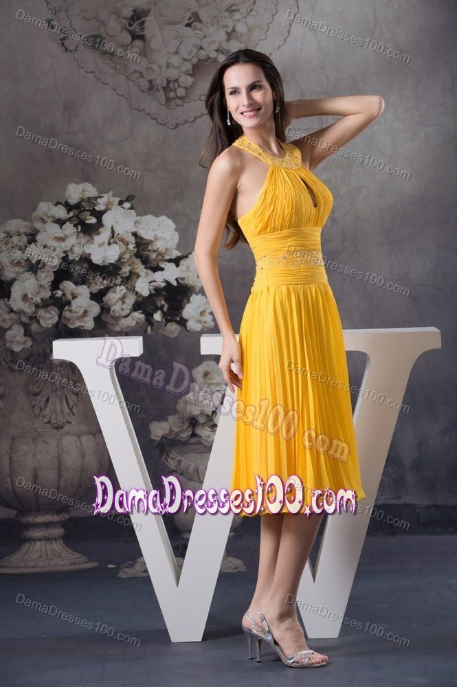Hole in Bust Beading Ruched Yellow Pleated Short Dama Gowns