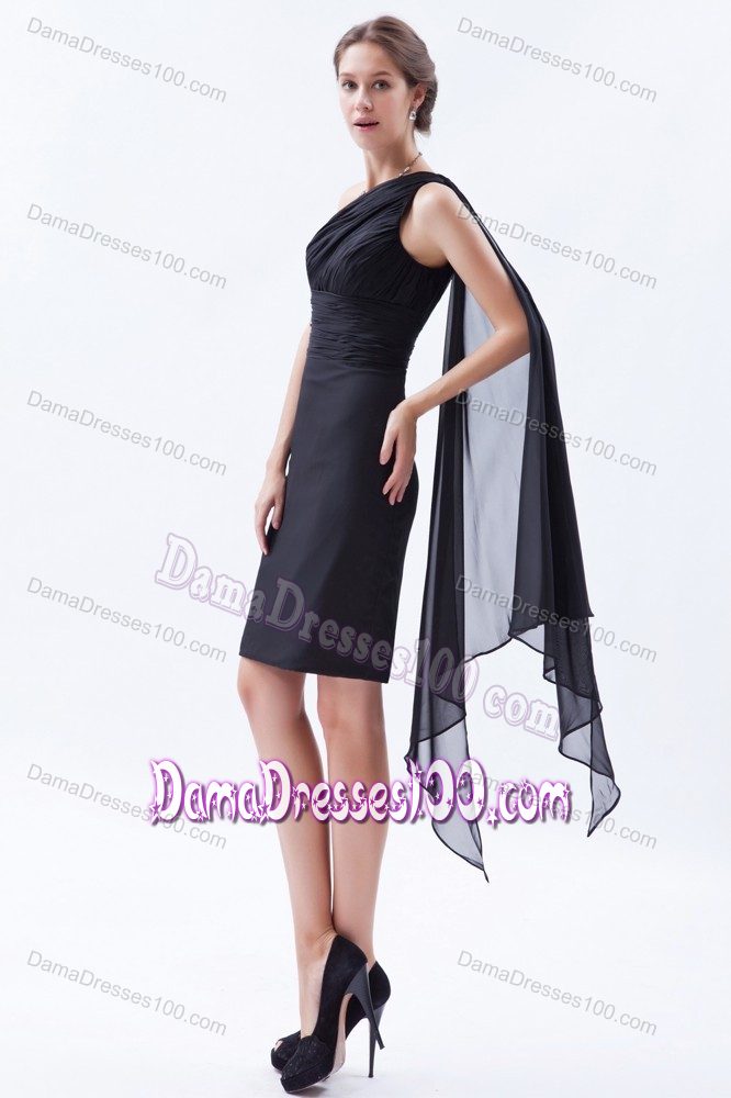 Black Asymmetrical One Shoulder Dresses for Dama with Watteau Train