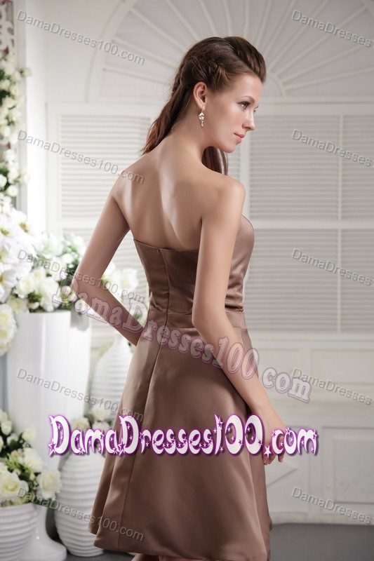 Brown Empire Strapless Dama Dress with Bow to Knee-length