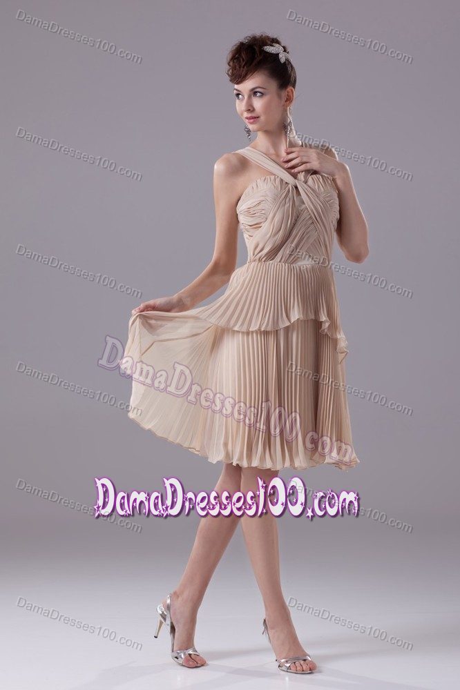Pleating and Twisted Straps for V-neck Dama Dress in Champagne