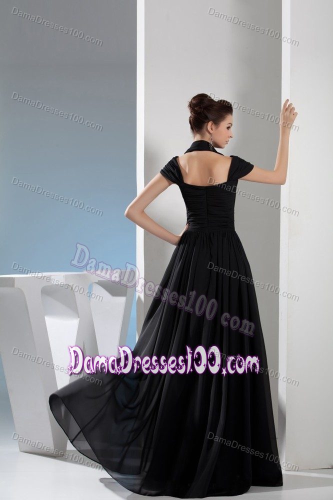 Two Design for Halter-top and off Shoulder Quince Dama Dress in Black