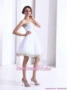 White Sweetheart Beaing Dama Dresses with Appliques