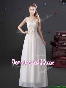 New Arrivals V Neck Laced Dama Dress with Appliques and Bowknot