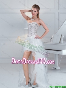2015 Summer Ball Gown Sweetheart White Dama Dresses with Ruffles and Beading