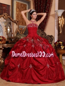Wine Red Ball Gown Strapless Floor-length Taffeta Appliques Quinceanera Dress