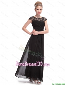 Beautiful Bateau Black Dama Dresses with Lace and Ruching