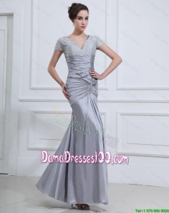 Wonderful Mermaid V Neck Dama Dresses with Beading in Silver