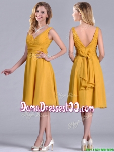Latest Empire V Neck Ruched Gold DamaDress in Chiffon