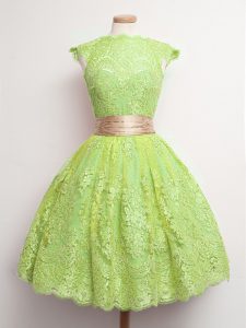 High-neck Cap Sleeves Lace Up Dama Dress Yellow Green Lace