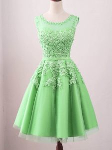 Best Selling Sleeveless Knee Length Lace Lace Up Dama Dress for Quinceanera with Green