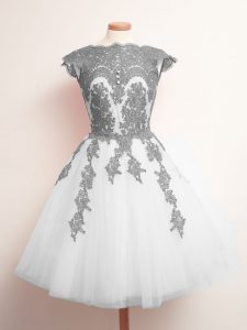 Top Selling White Scalloped Neckline Appliques Quinceanera Court of Honor Dress Sleeveless Lace Up