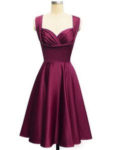 Latest Knee Length Empire Sleeveless Burgundy Dama Dress for Quinceanera Lace Up