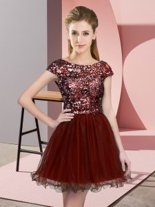 Wine Red Zipper Quinceanera Dama Dress Sequins Cap Sleeves Mini Length
