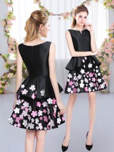 Mini Length Black Dama Dress for Quinceanera Satin Sleeveless Pattern