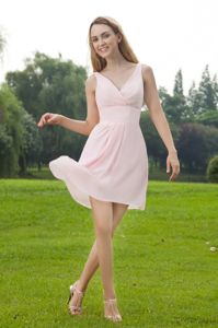 Gorgeous V-neck Short Ruched Pink Dama Dress For Quinceaneras