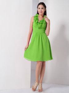 A-line Halter Ruched Knee-length Dama Dress in Spring Green