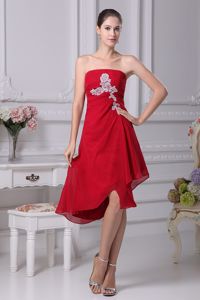 Red Strapless Dama Dress with Asymmetrical Hem and Appliques