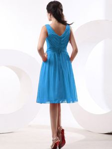 V-neck Ruched Aqua Blue Chiffon Dama Dress with Knee-length